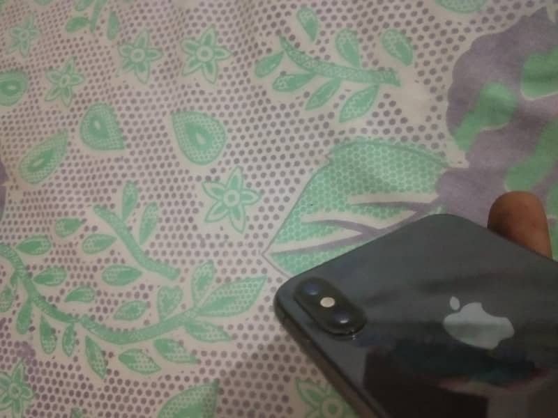Apple iPhone X 2
