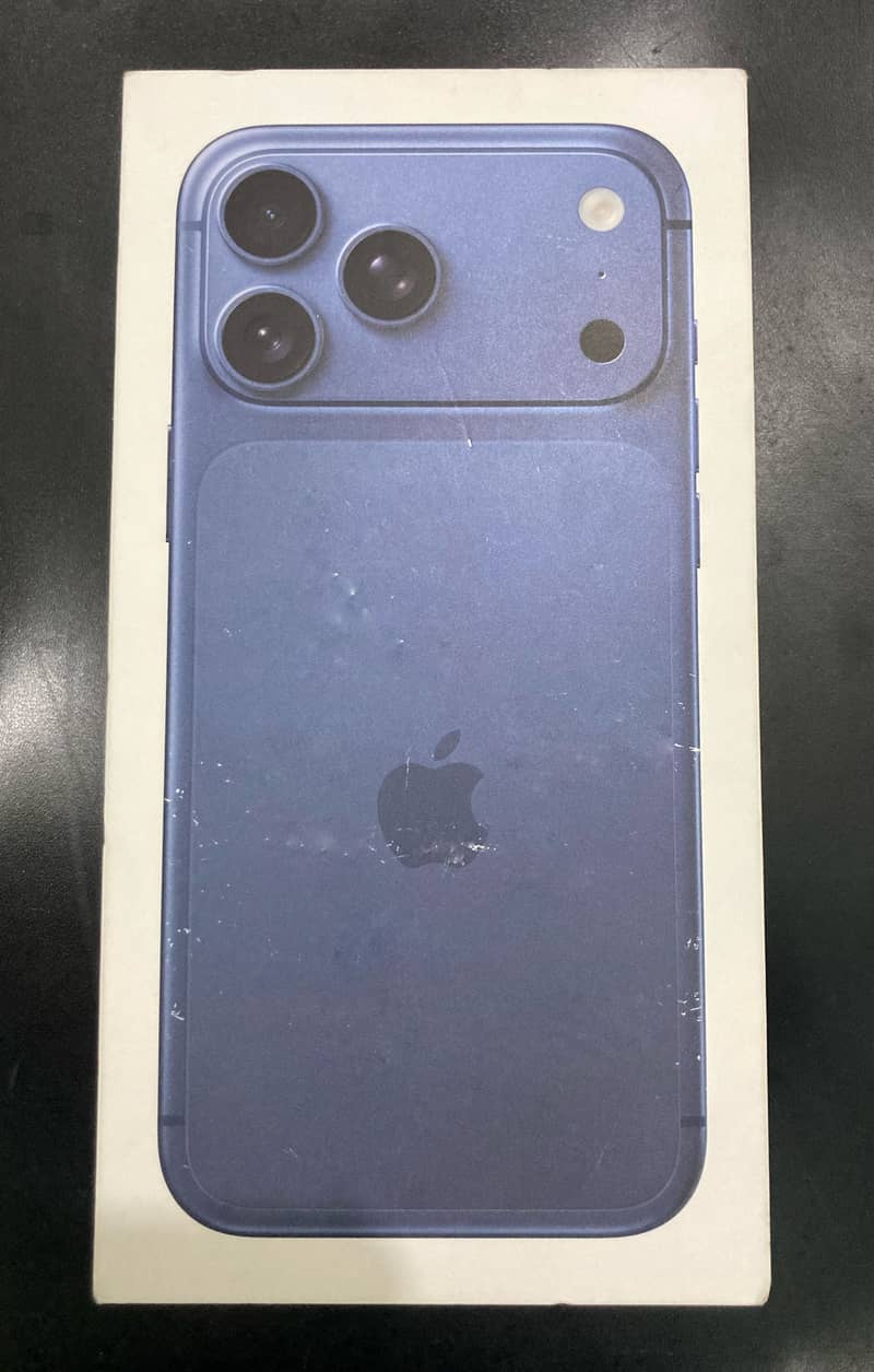 Apple iPhone 17 Pro Max 1