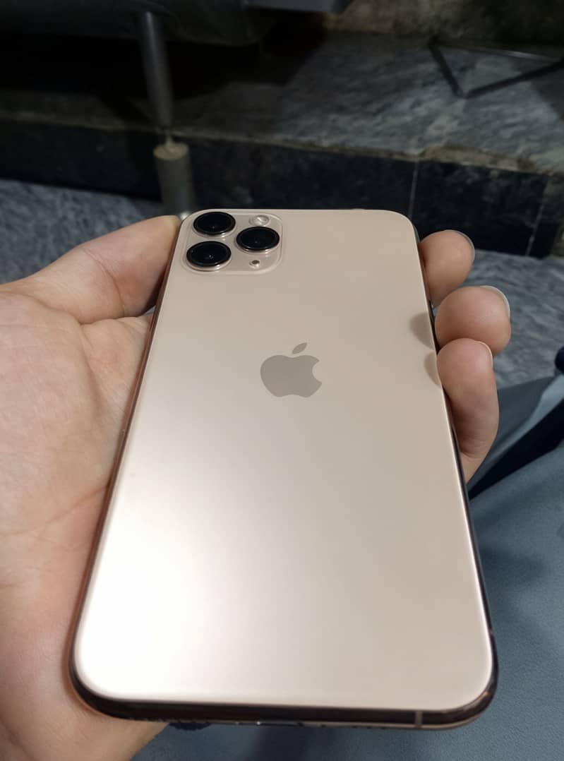 Apple iPhone 11 Pro 2