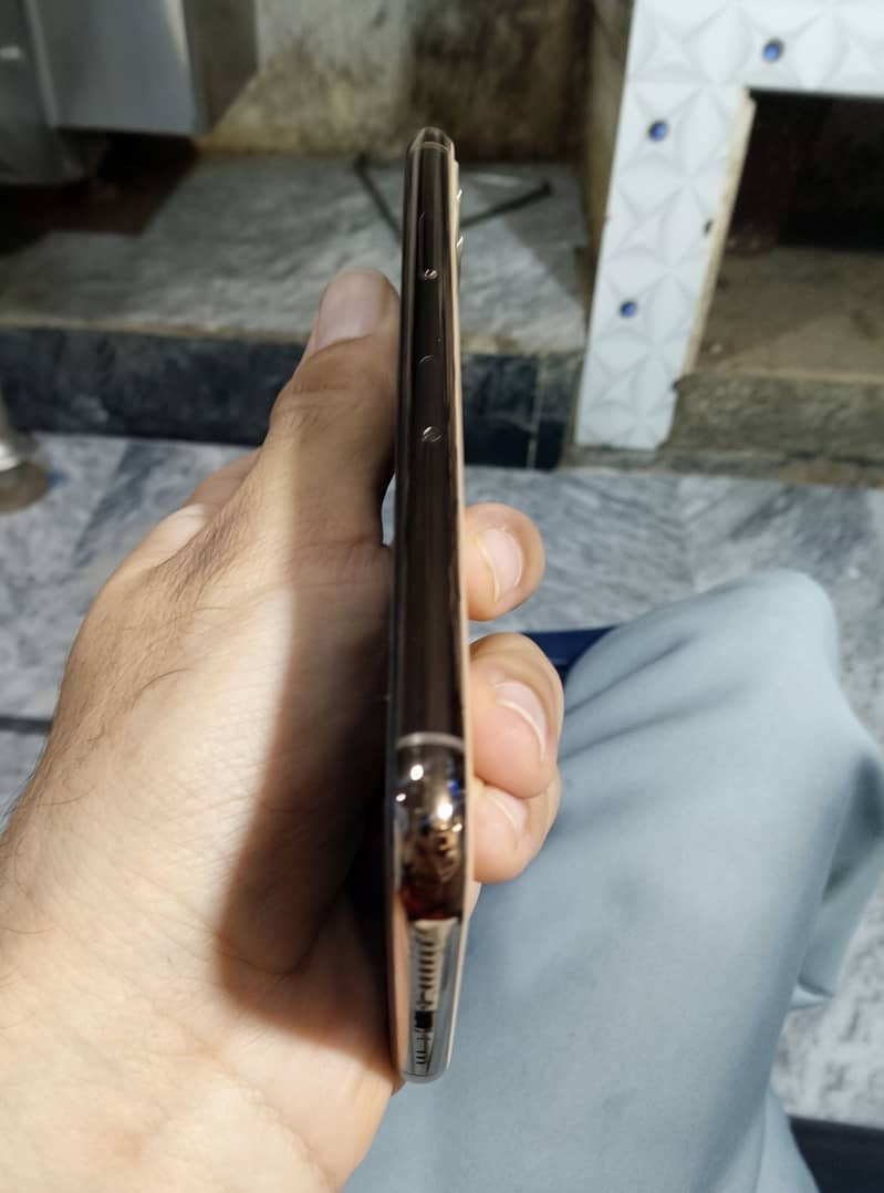 Apple iPhone 11 Pro 5