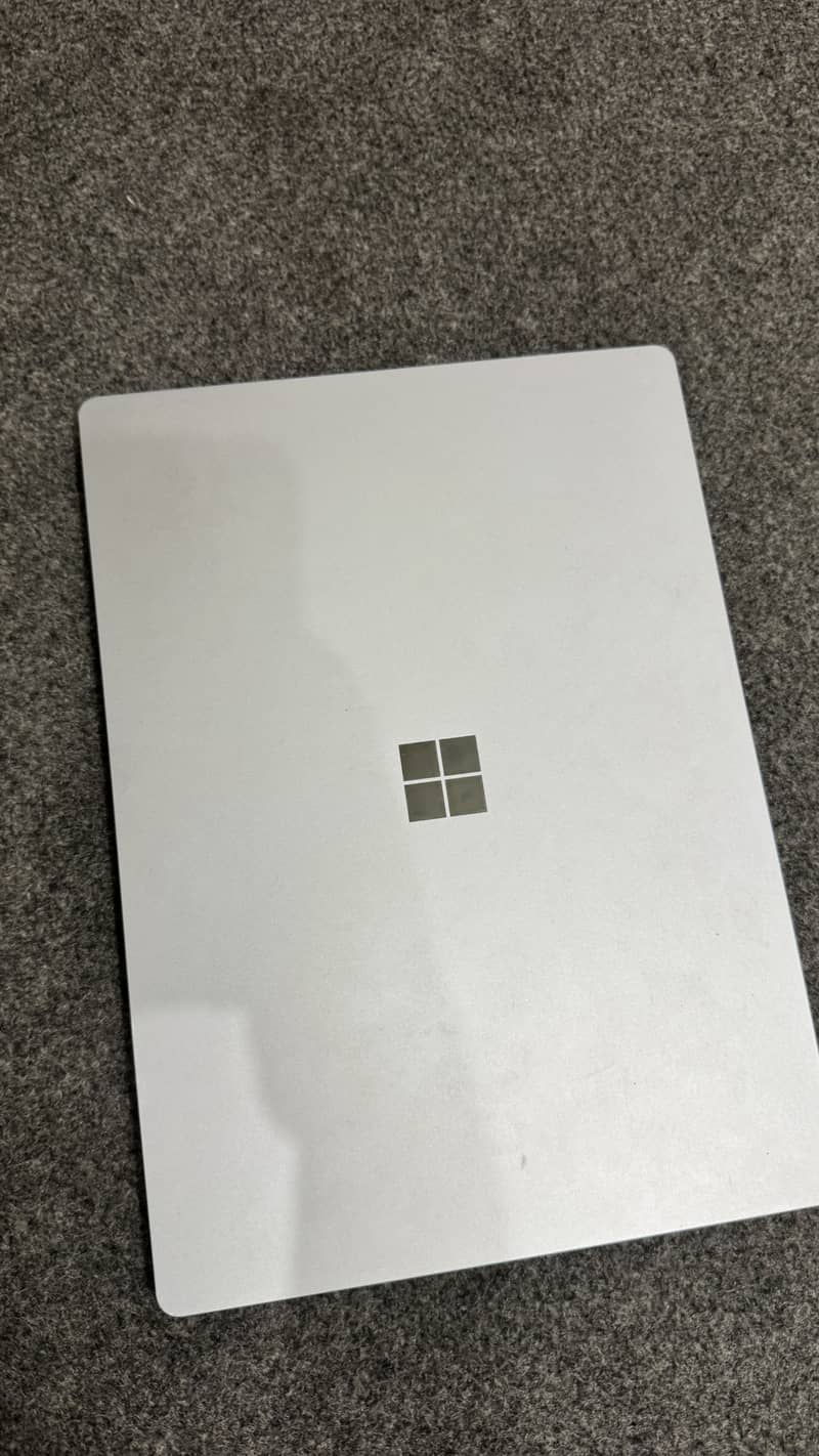 Microsoft Surface book i7 11th generation 3