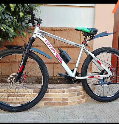 Lotus 6061 Alloy Mountain Bike Excellent Condition