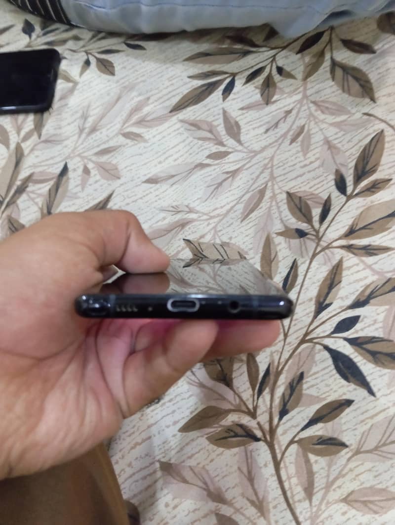 Samsung Mobile Note 8 3