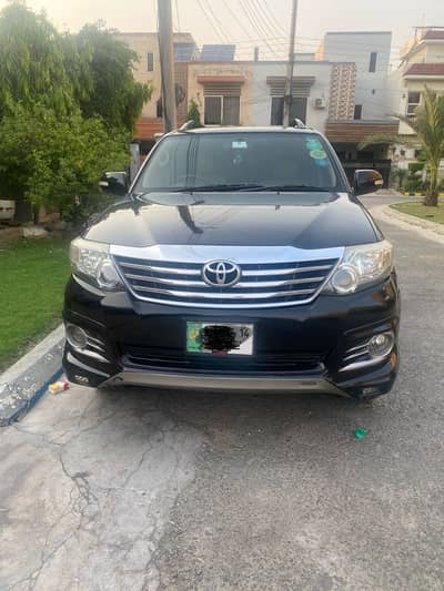 Toyota Fortuner 2014