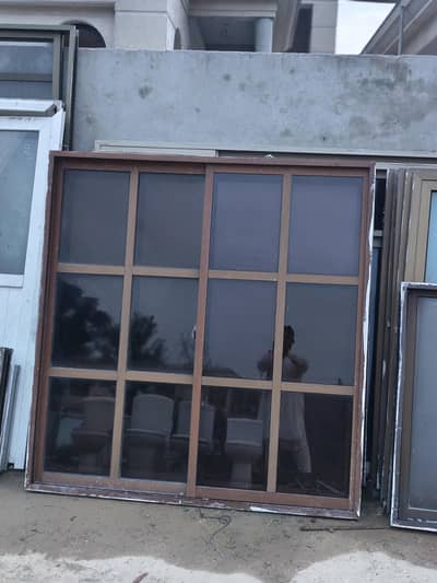 Almoniem Room window