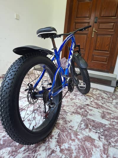 Cycle fat tyre mountain bike