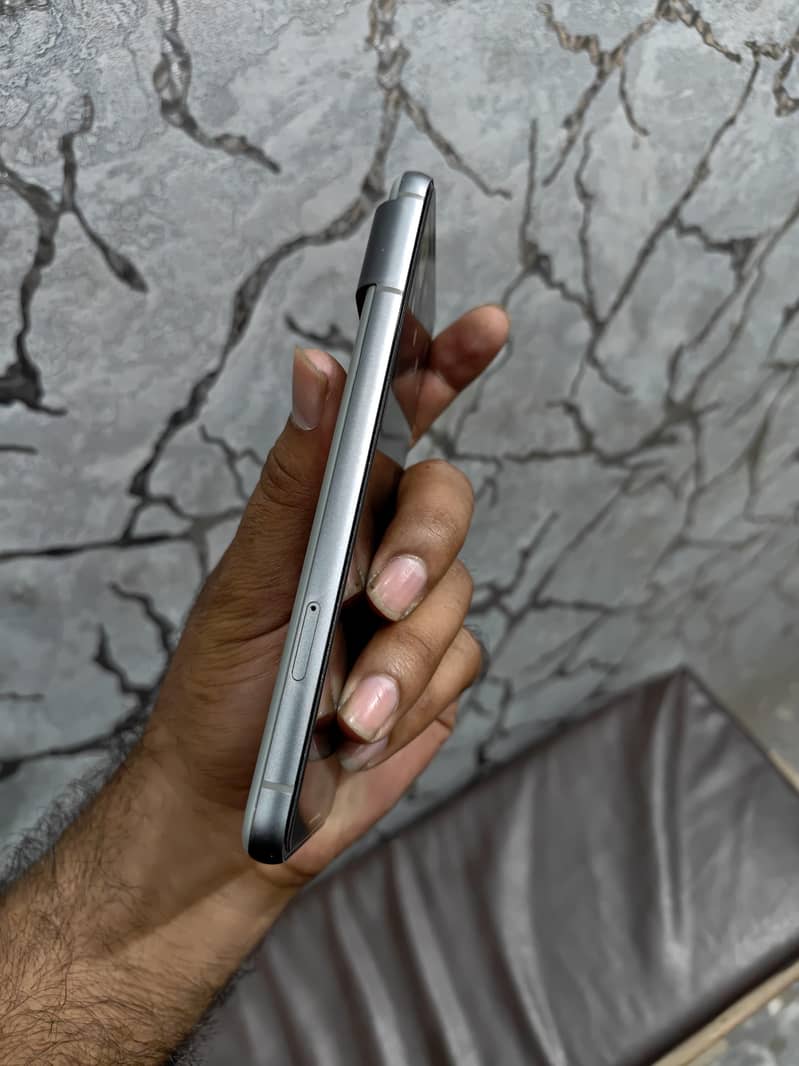 Google Pixel 8 3