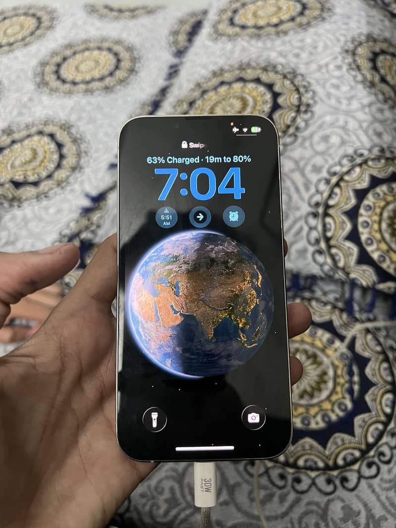 Apple iPhone 13 Pro 1