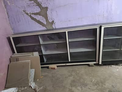 counter Table with Glass
