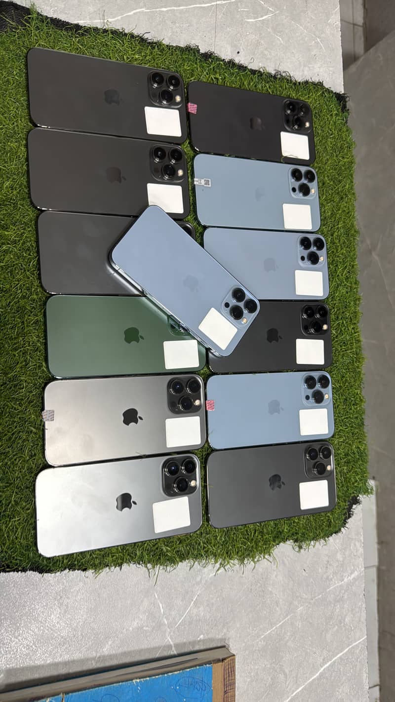 Apple iPhone 13 Pro Max 1