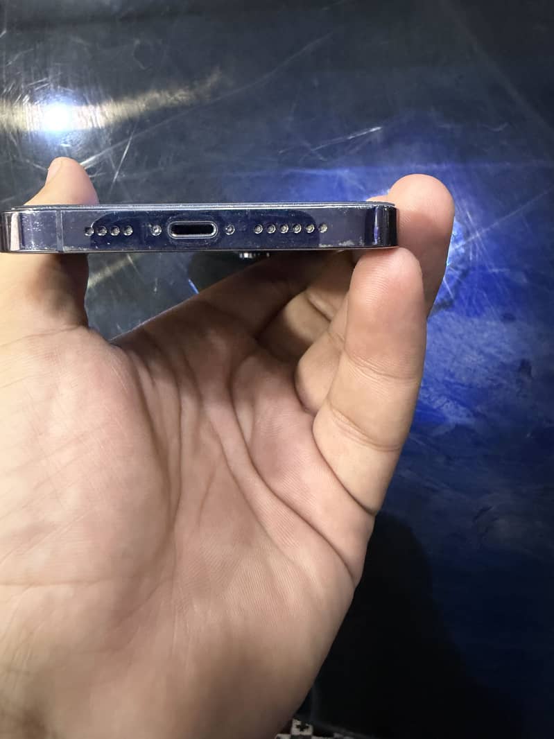 Apple iPhone 14 Pro Max 4