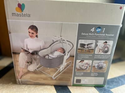Mastela 4-in-1 Deluxe Multi-Functional Baby Bassinet / Cradle