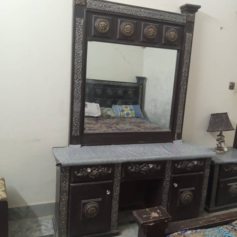 Dressing Table 1