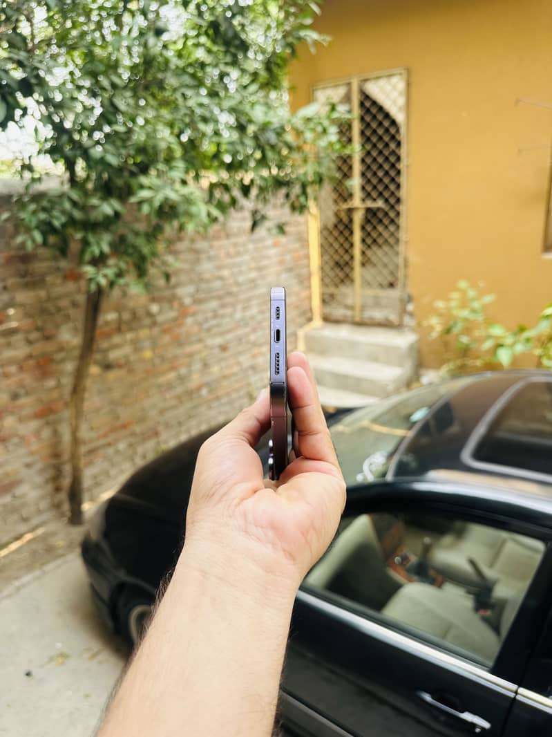 Apple iPhone 14 Pro Max 7