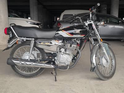 HONDA CG125 SPECIAL EDITION BLACK