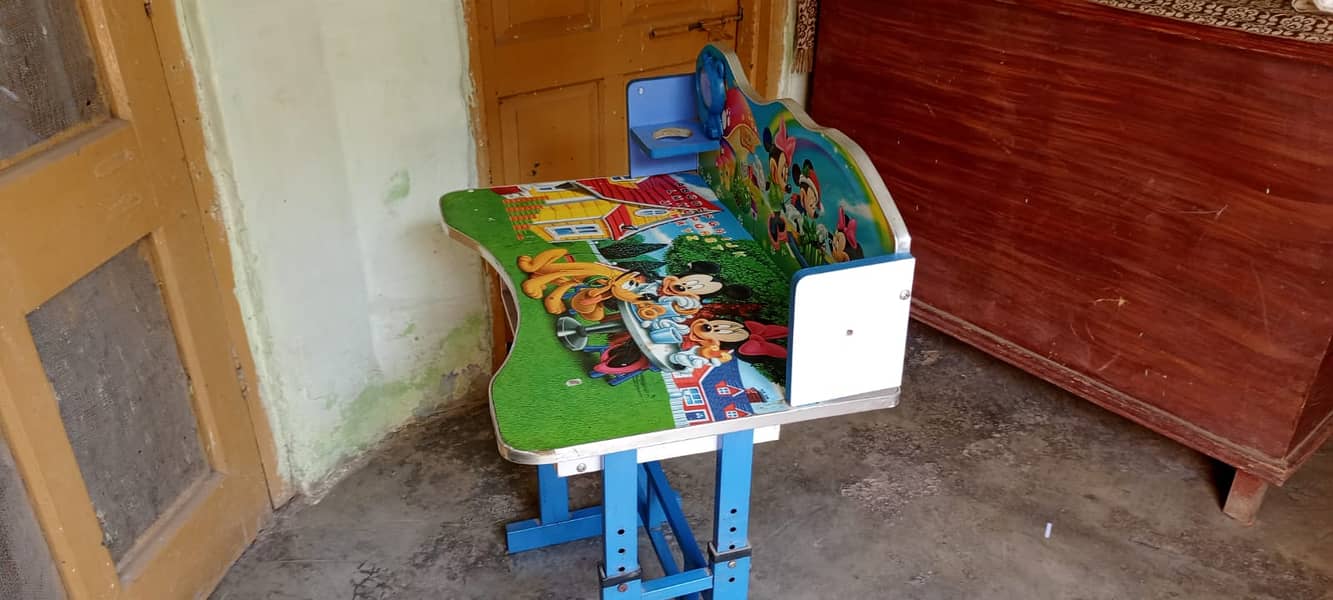 Kids Study Table – Height Adjustable 5