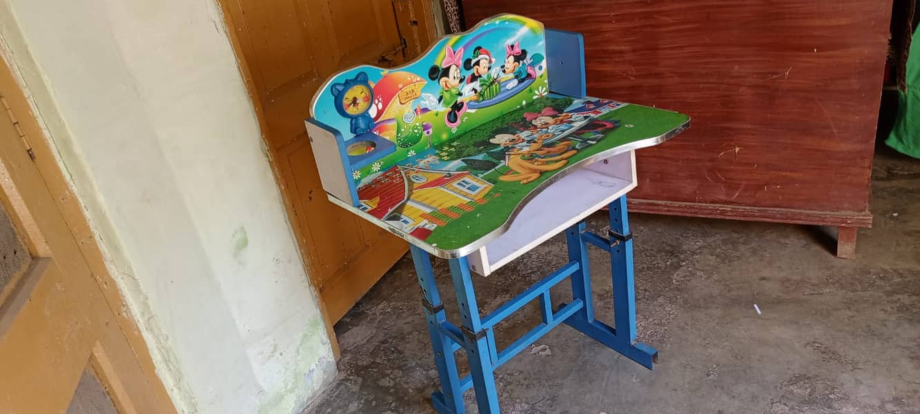 Kids Study Table – Height Adjustable 6