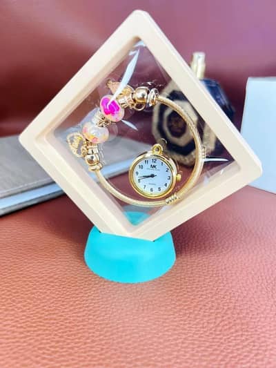 Heart-Shaped Yellow Dial Watch for Girls