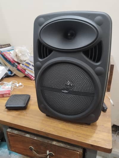 audio dag speak with good and fresh sound and 2 mike  available