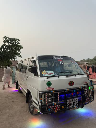 Toyota hiace 1988 model