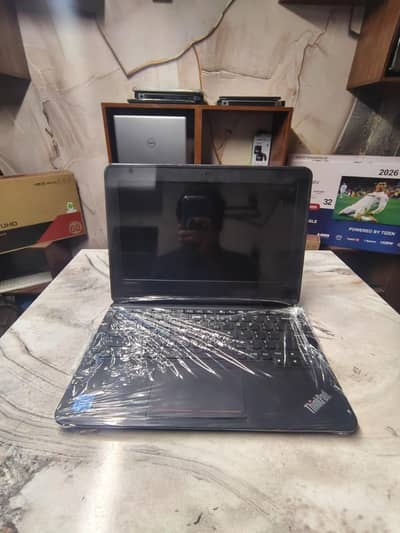 Lenovo ThinkPad Celeron | 4GB RAM | 128GB M. 2 SSD | Windows 10 Pro