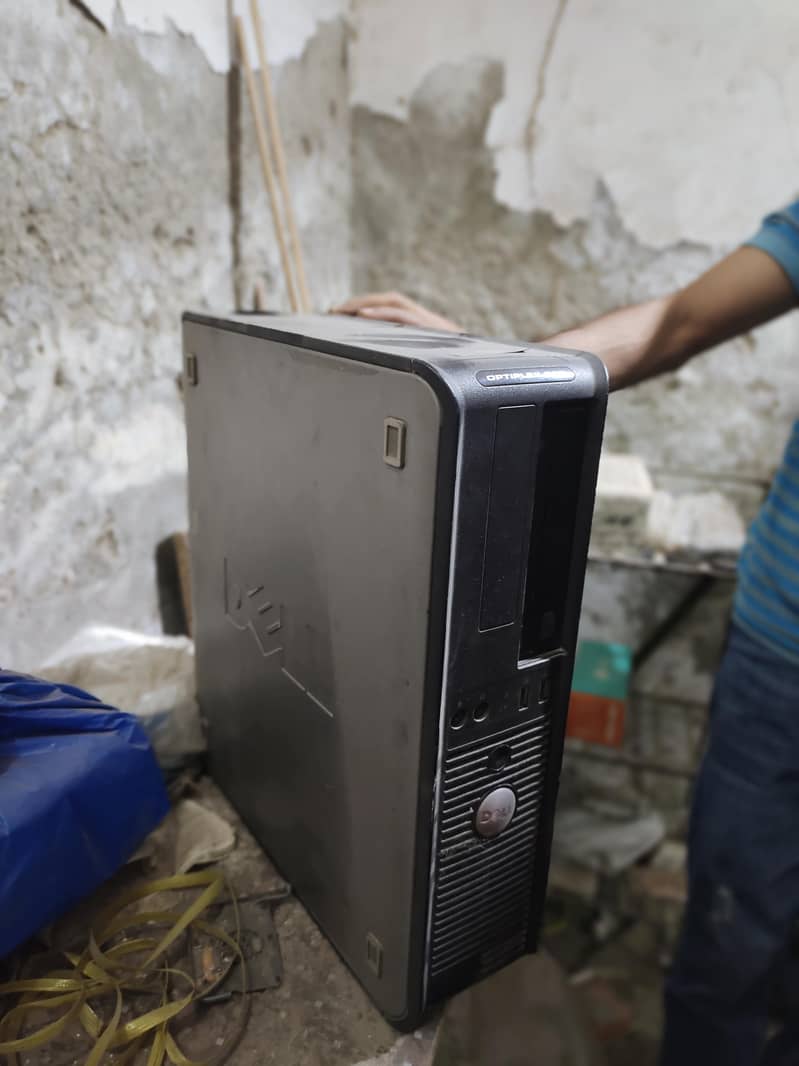 Dell Desktop computer For Sell 1