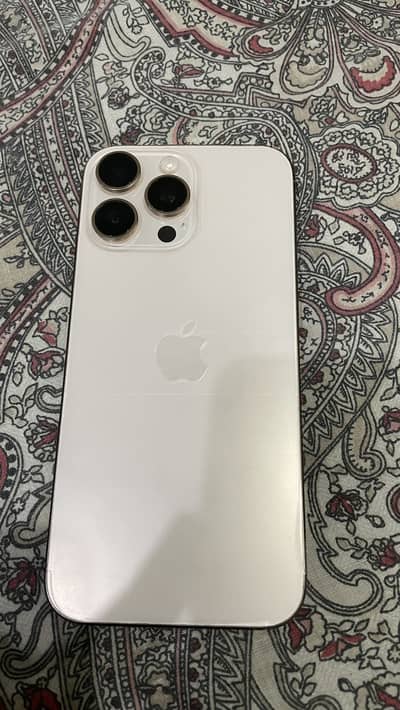 Apple iPhone 16 Pro Max