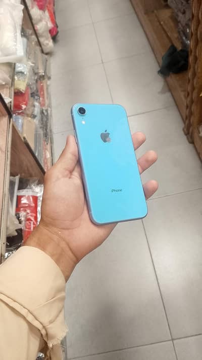 Apple iPhone XR