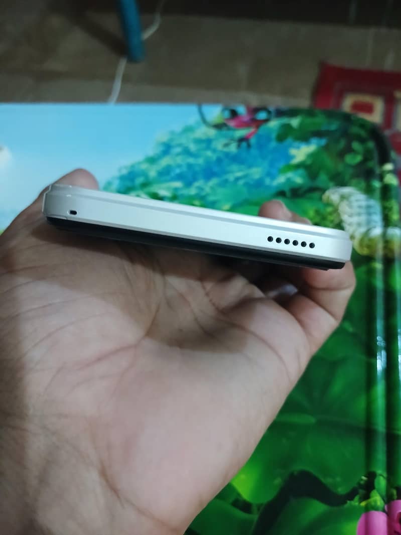 Digit 6 mobile 3