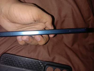 Itel City 100