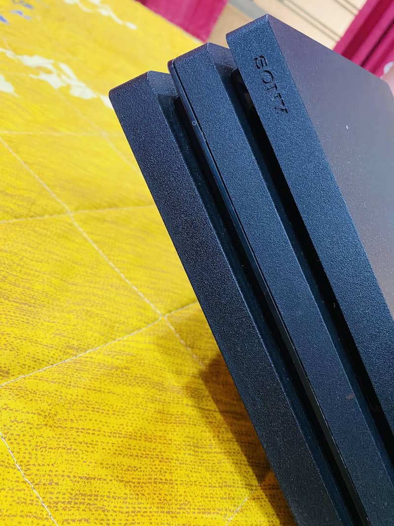 PS4 pro 1tb condition 10/10 without controller. 1