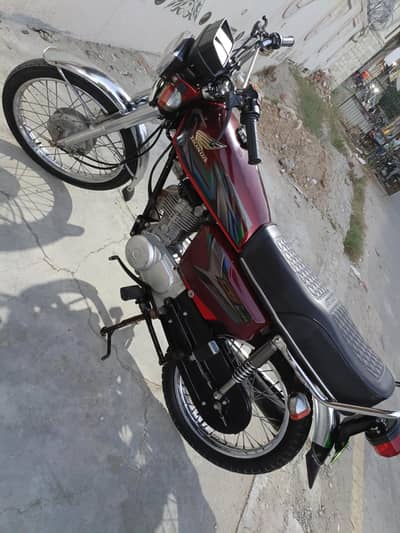 Honda CG 125 2023 model home use bike