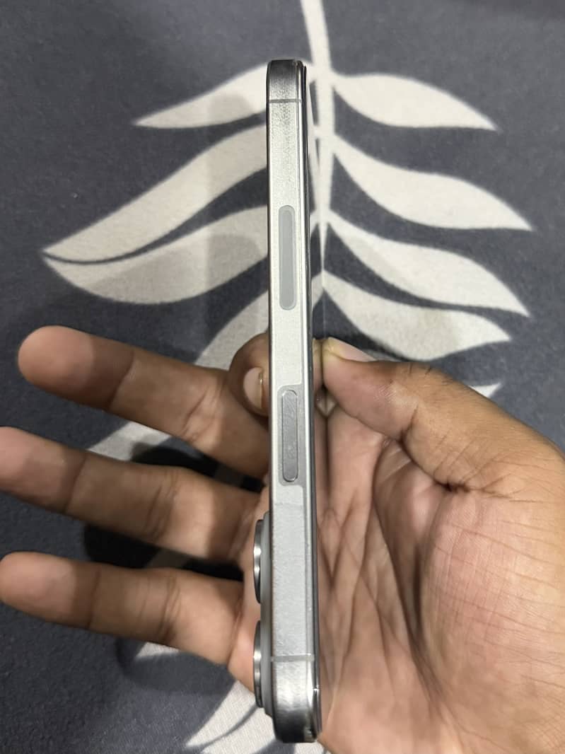 iPhone 15 Pro bypass 3