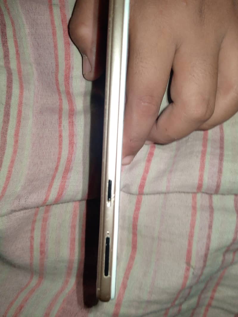 OPPO A37 3