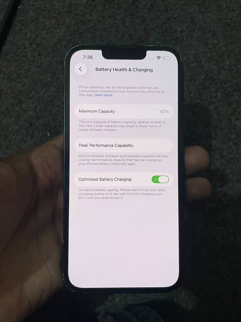 Apple iPhone 13 4