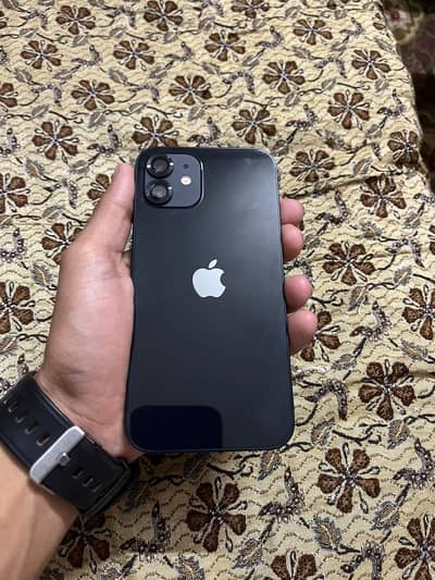 Apple iPhone 12