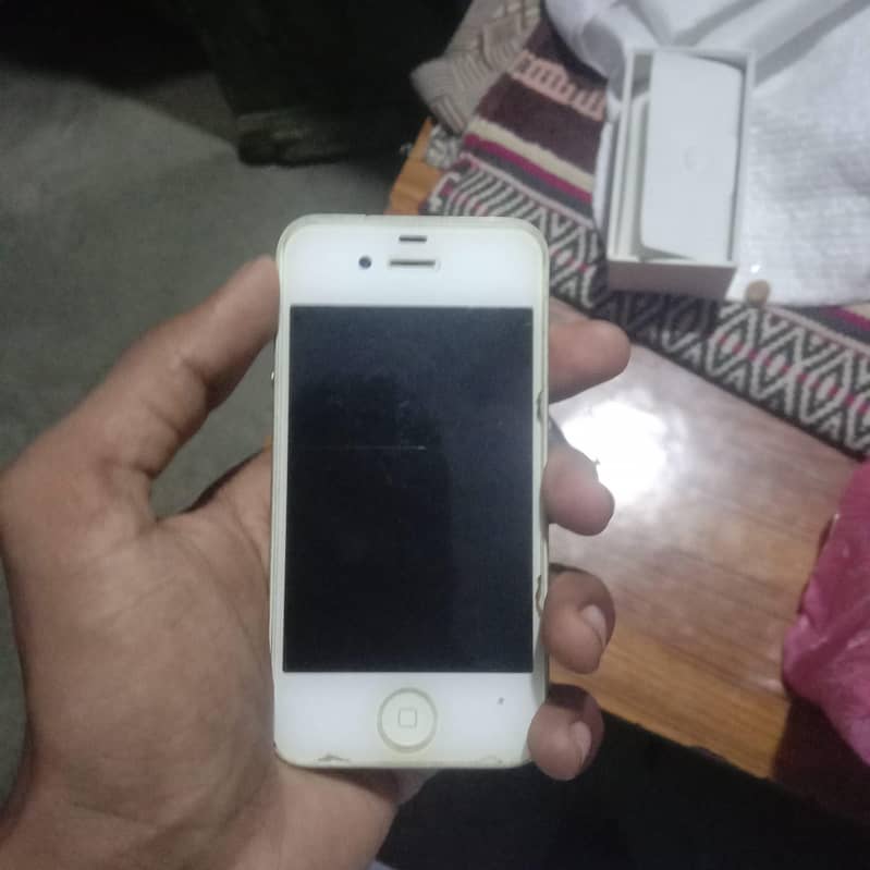 Apple iPhone 4s 0