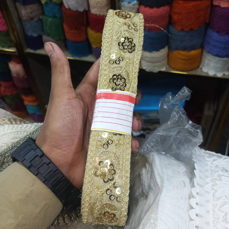 laces 0