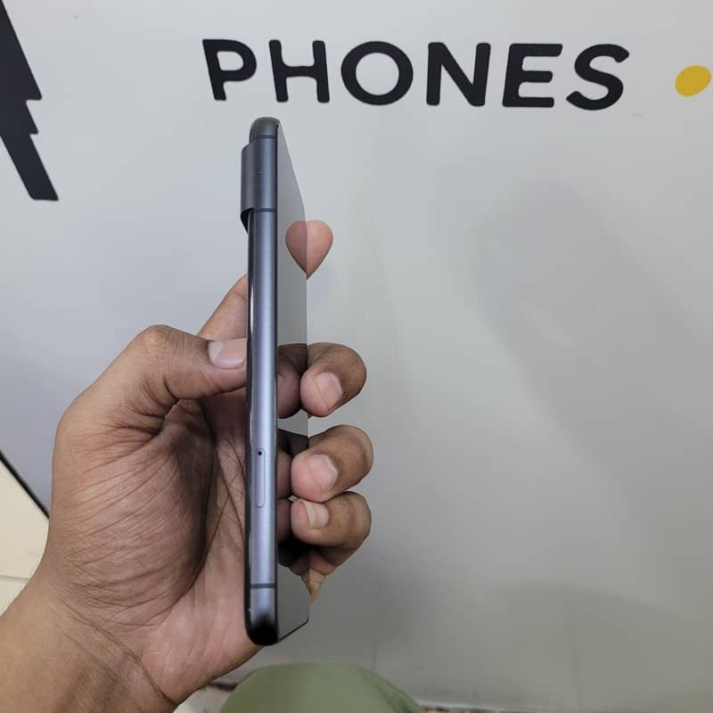 Google Pixel 8 3