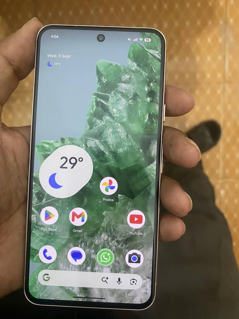 Google Pixel 8 1