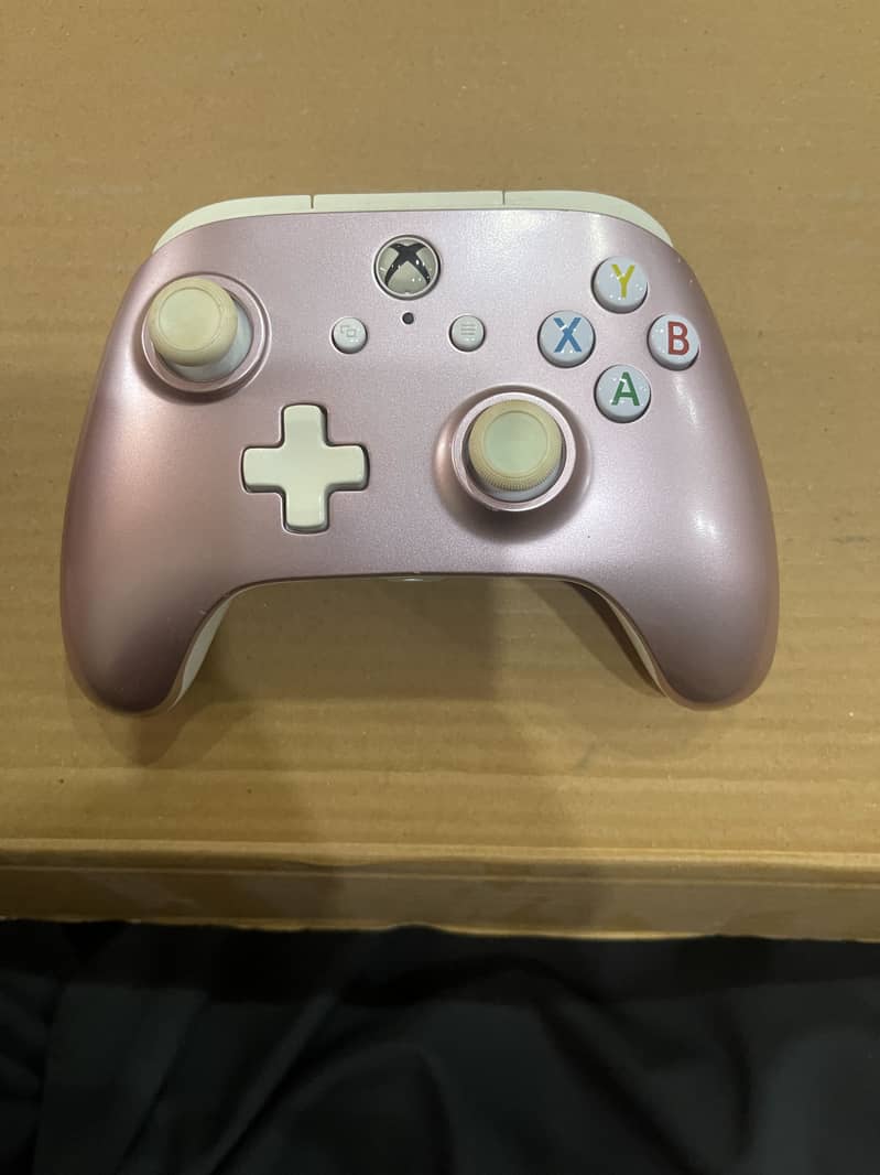 X Box One 500GB (2 controller) 7