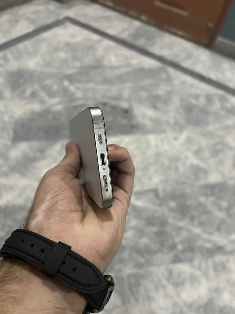 Apple iPhone 13 Pro 6