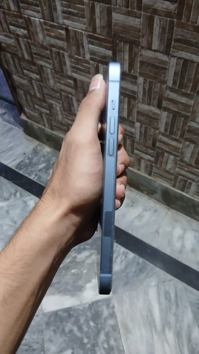 Apple iPhone 14 plus 3