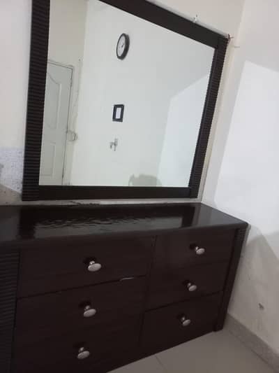 Dressing Table for Sale