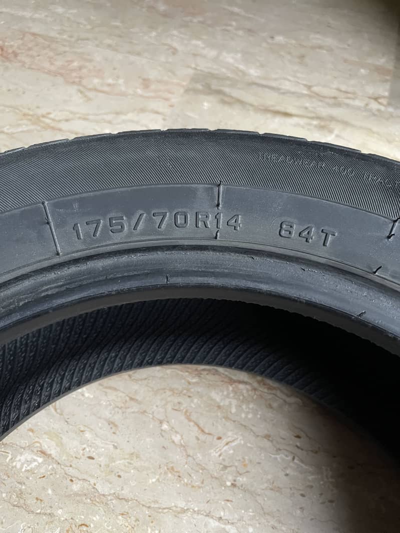 175/70/R14 Tyre 4