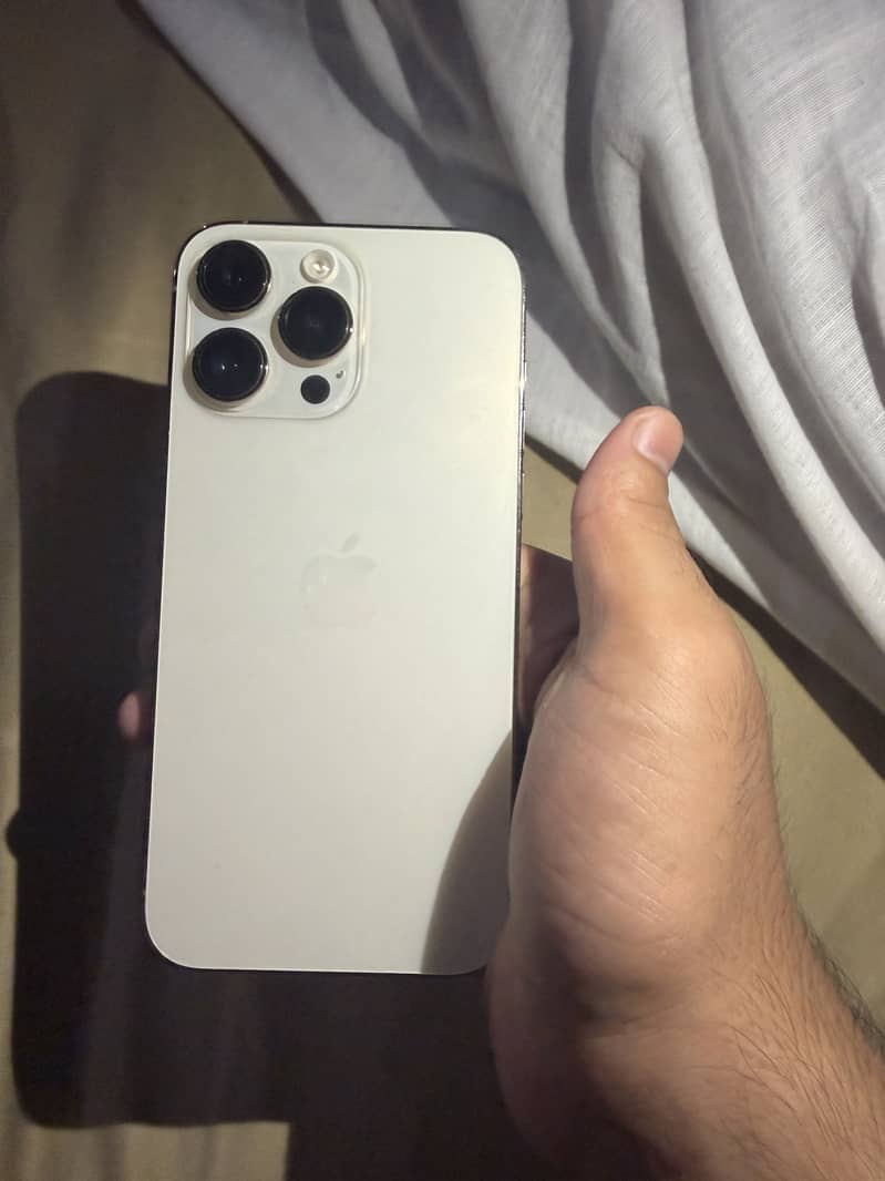 Apple iPhone 14 Pro Max 5