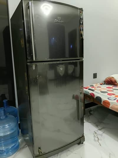 Dawlance fridge for sale