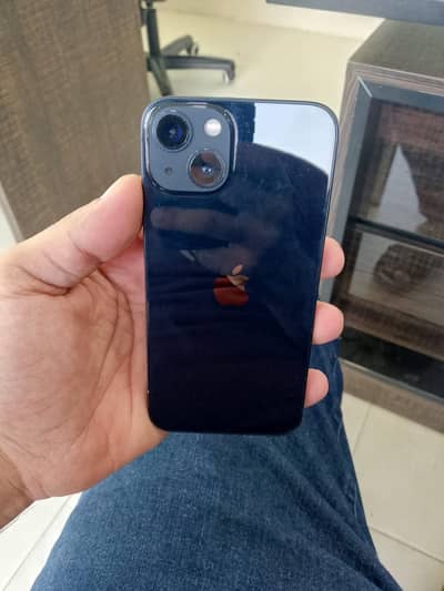 Apple iPhone 13