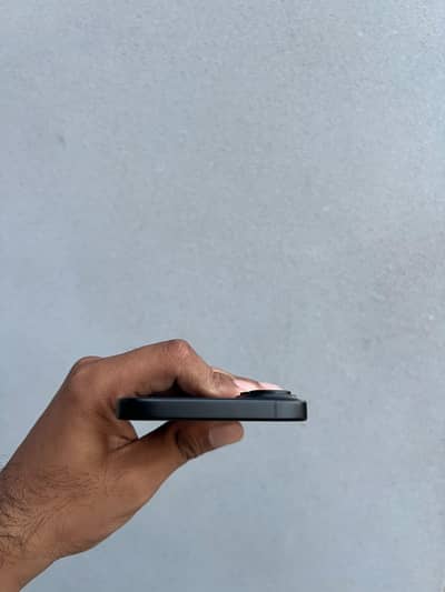Apple iPhone 16 128GB – Black – JV – 90% Battery
