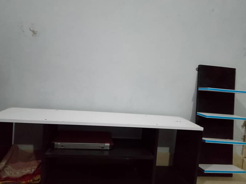 Tv console 0